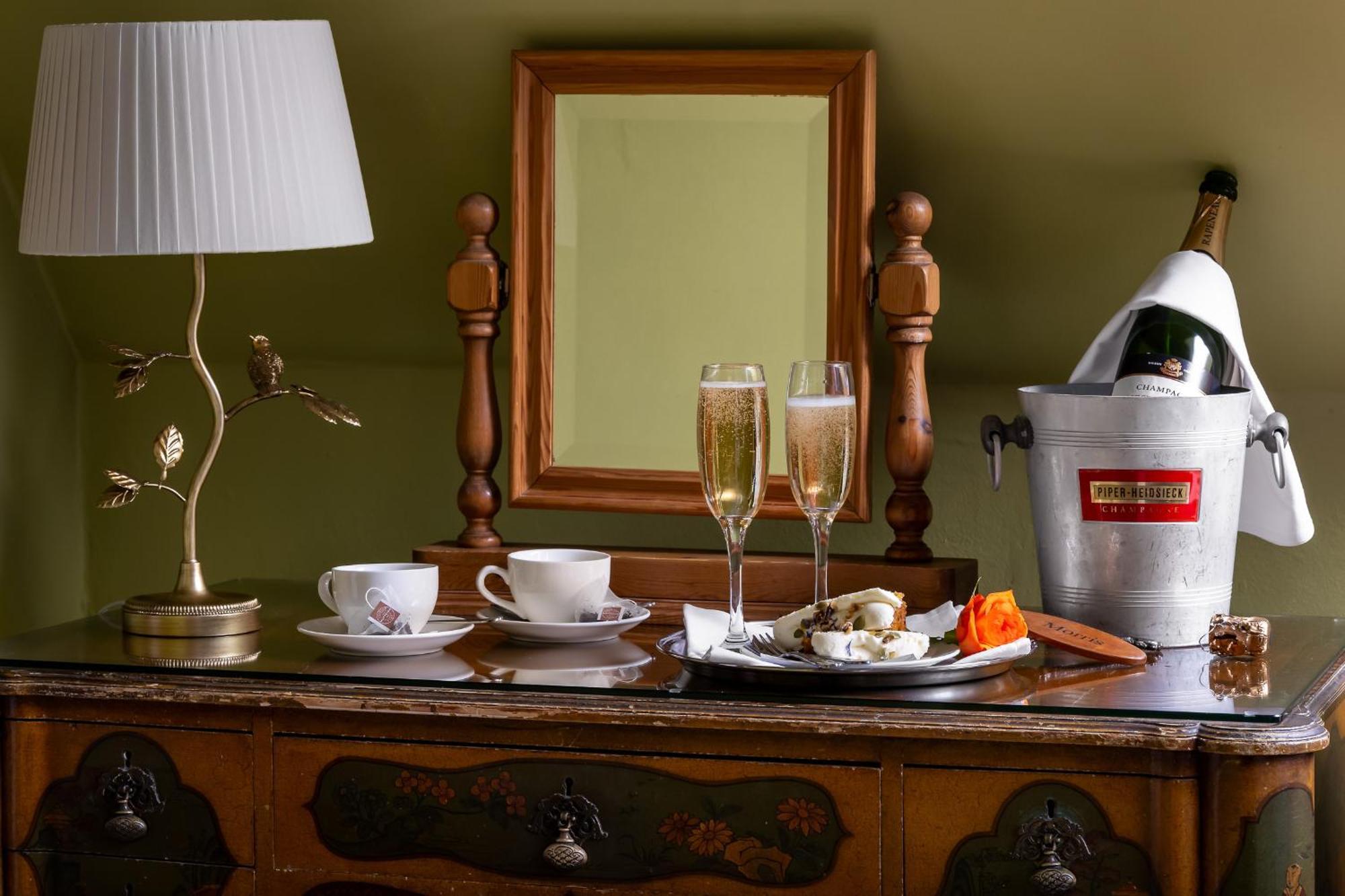 Abbots Grange Manor House (Adults Only) Hotel Broadway  Bilik gambar